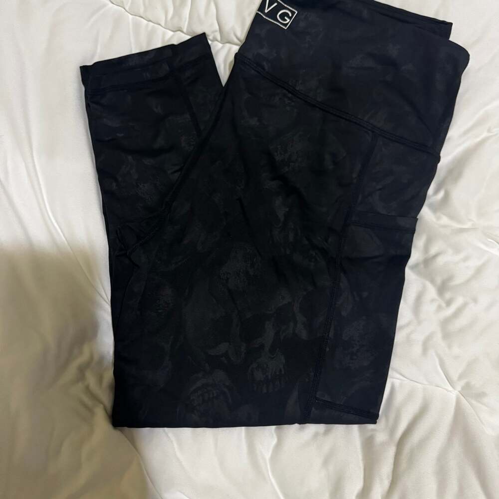 Constantly Varied Gear size L Capri leggings